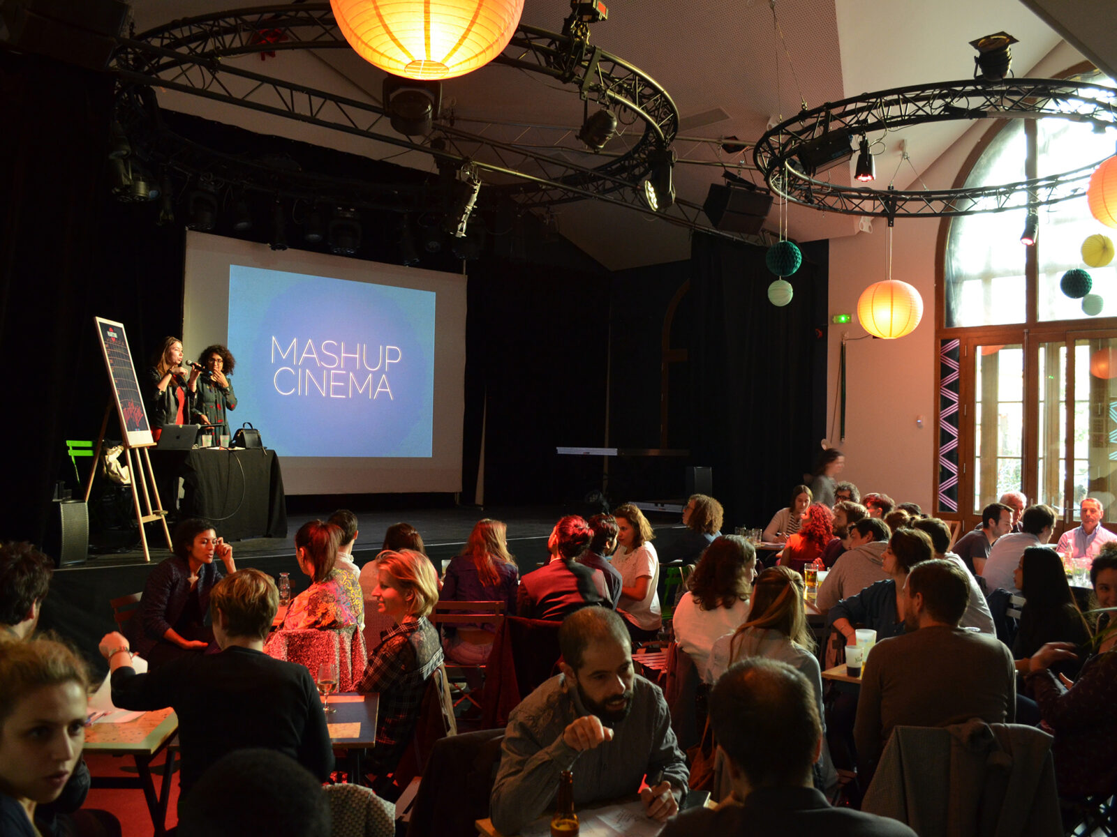 La Salle de Concert (1/15)