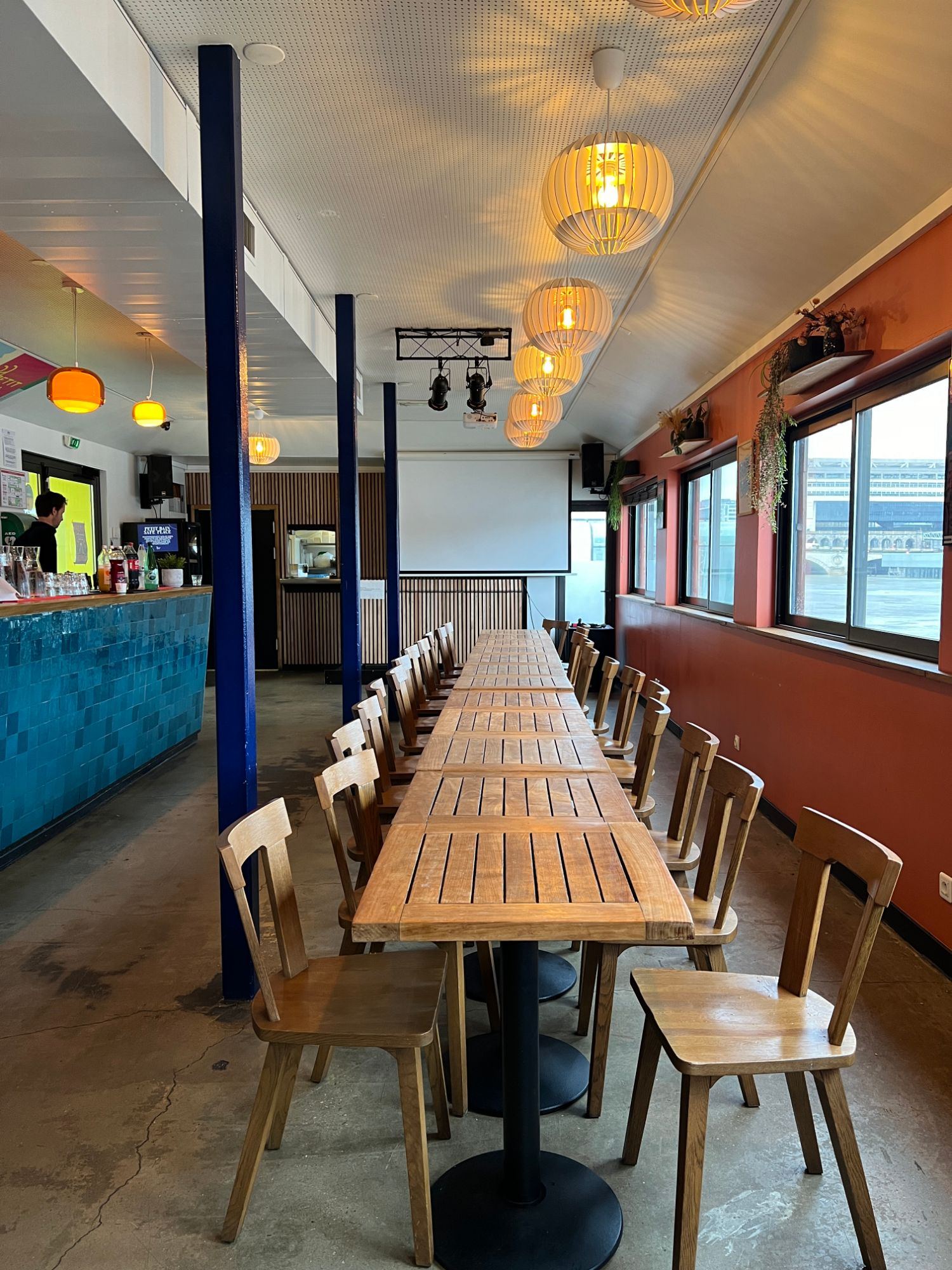 La Cantine (3/10)